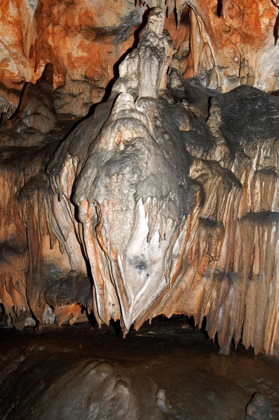 Arkalospilios Cave