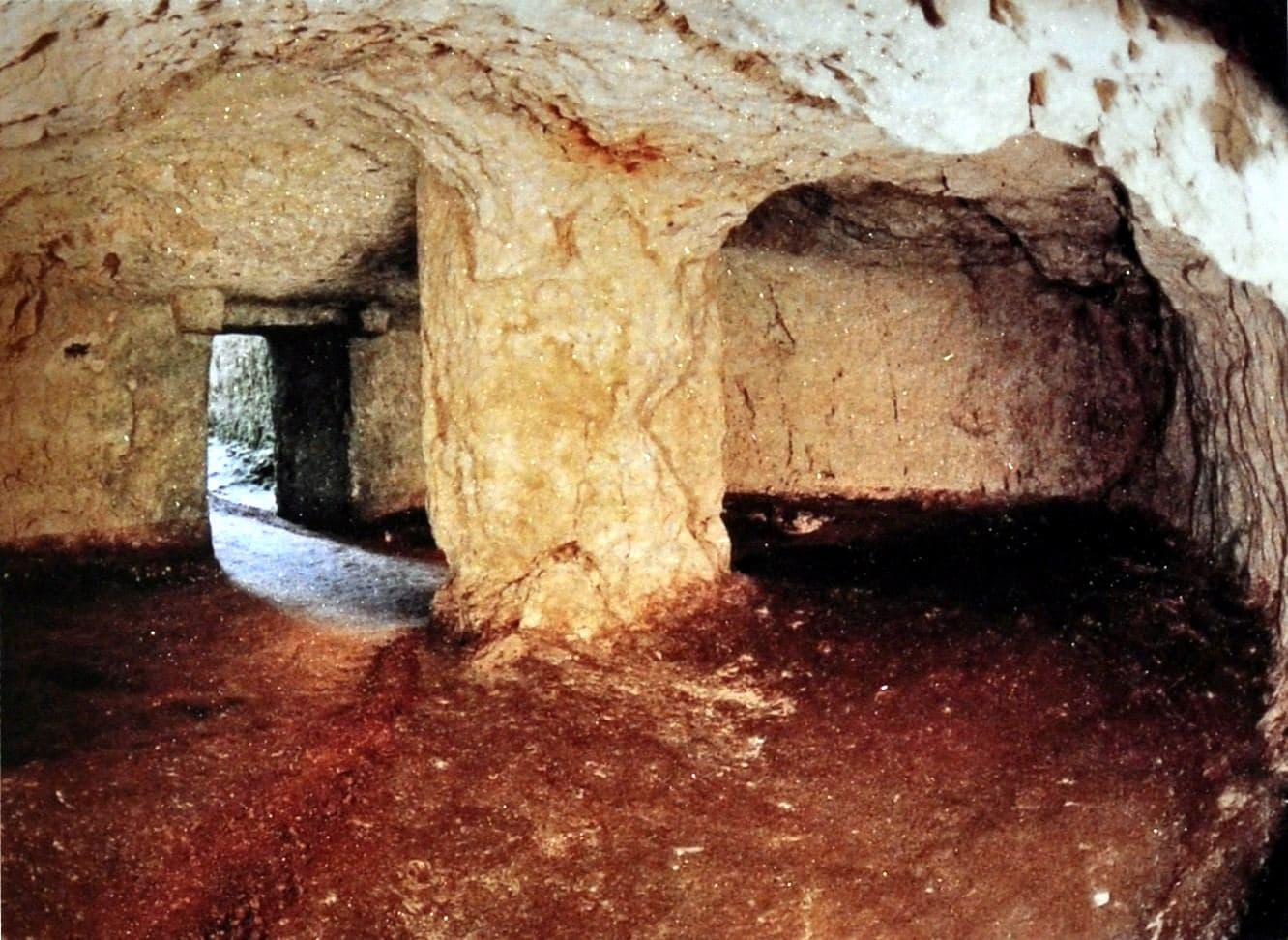 Armeni Necropolis