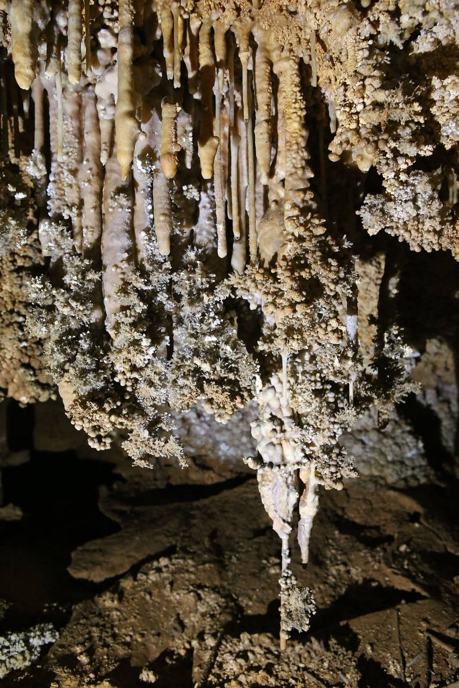Cave Hainospilios at Gournes 3