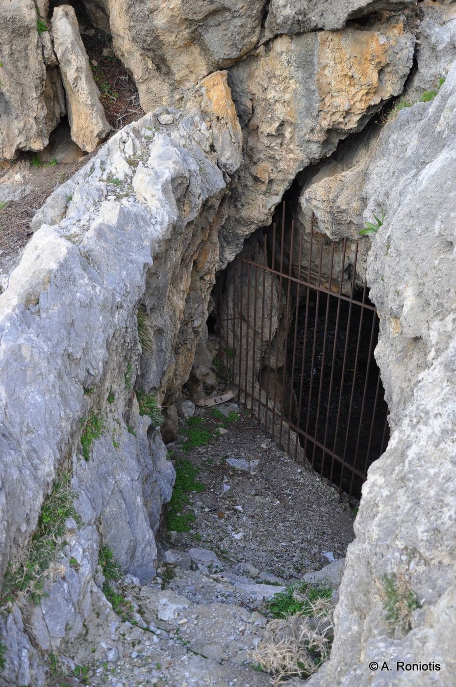 Eileithyia Cave in Tsoutsouras 2