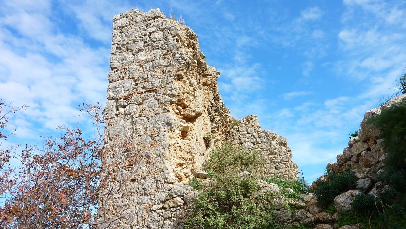 Fort Monopari (Castel Bonriparo) 2