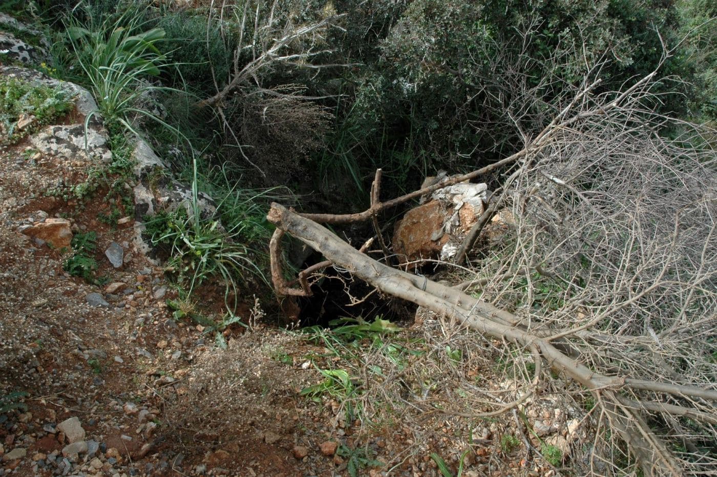Fragantonis Cave 2