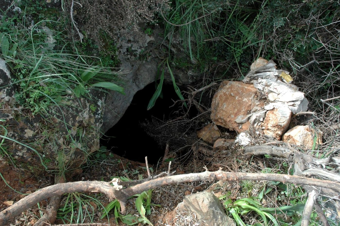 Fragantonis Cave 3