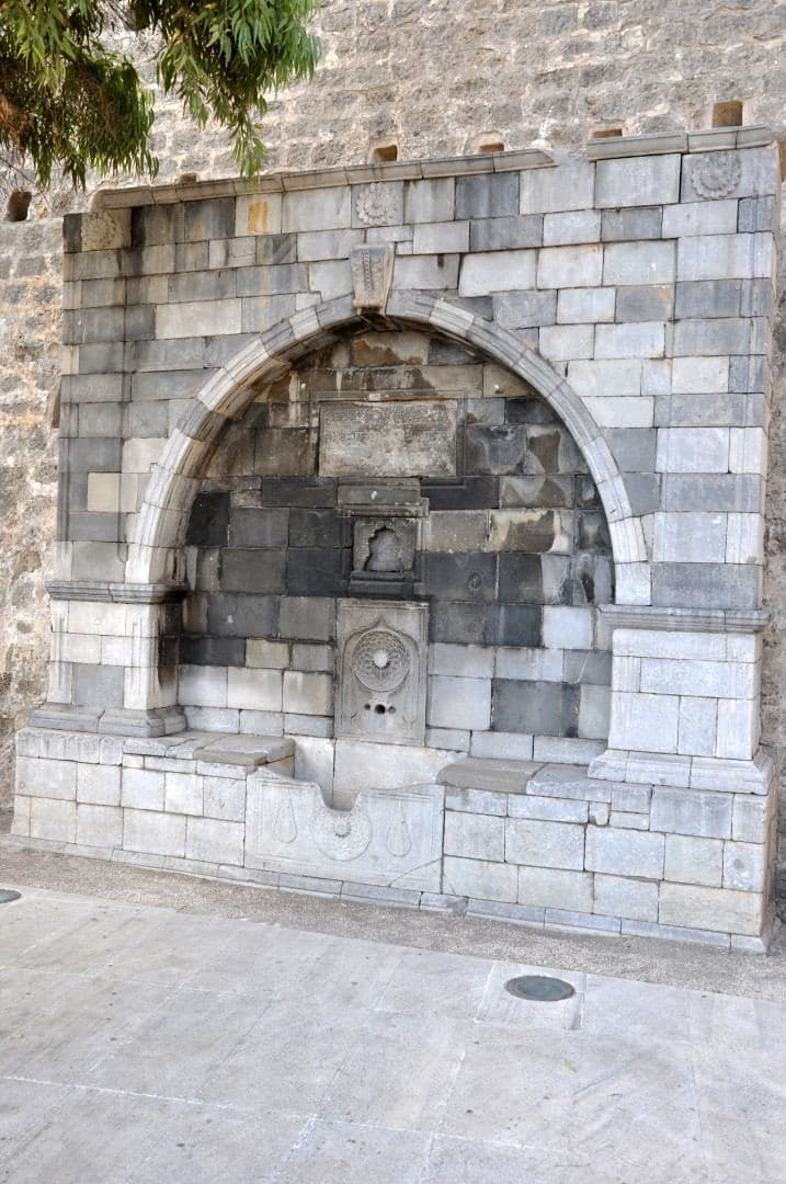 Hanialis Fountain 2