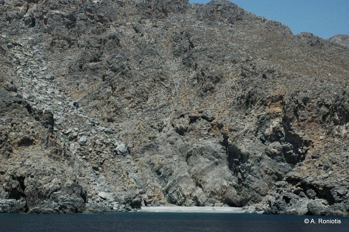 Kaminaki beach