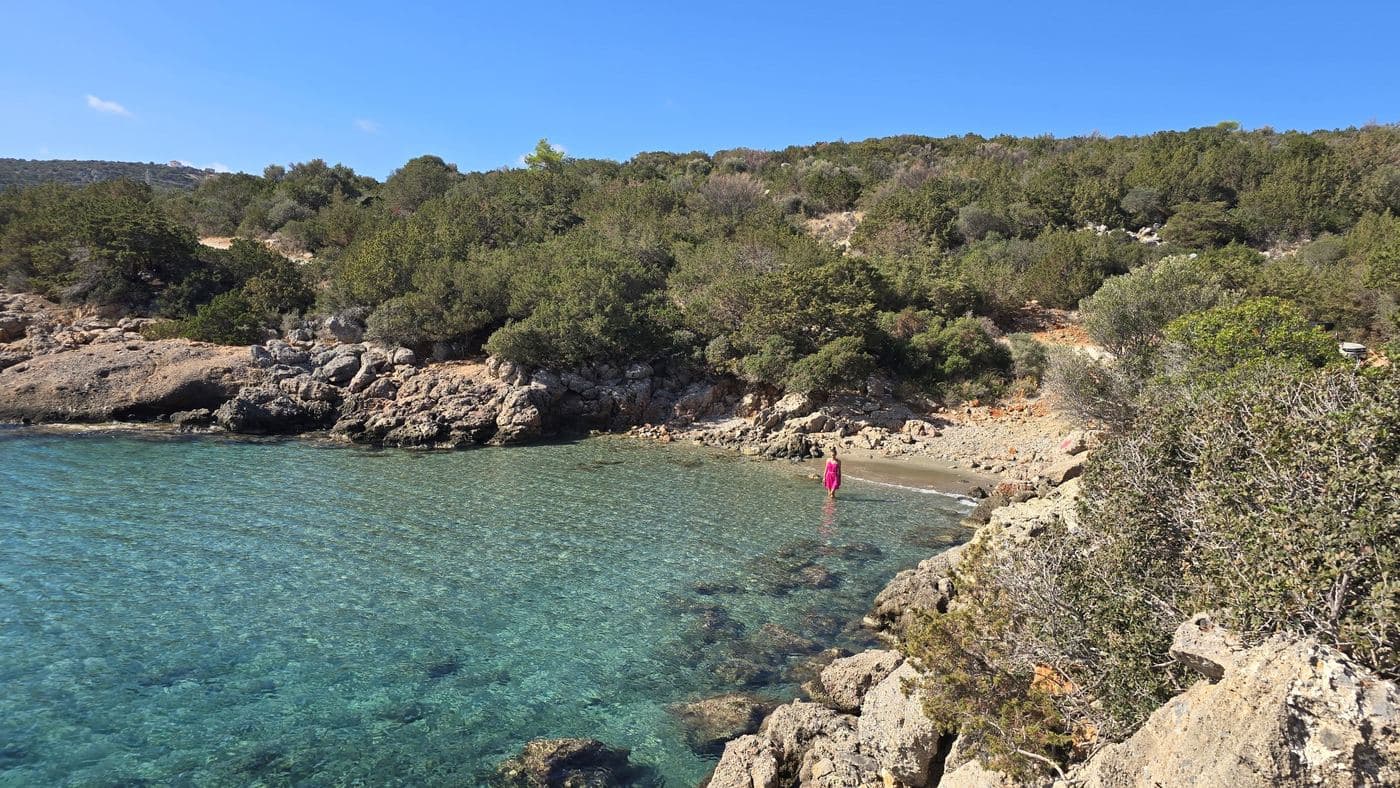 Karavostasi beach at Kalo Chorio 2