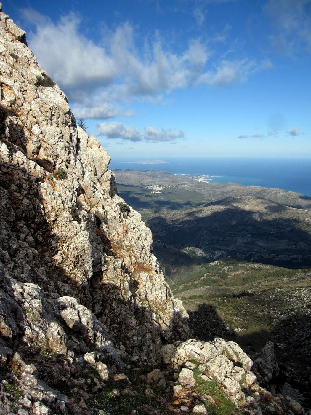 Postminoan settlement Karfi