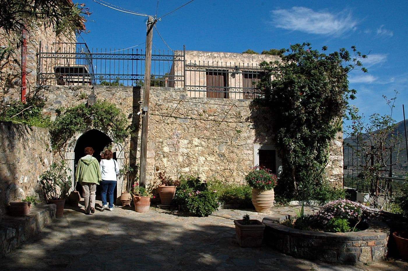 Kremasta Monastery near Neapolis 2