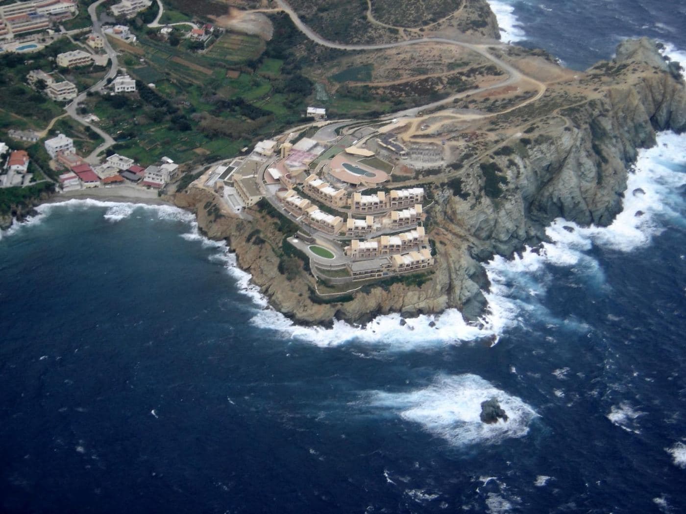 Mononaftis beach