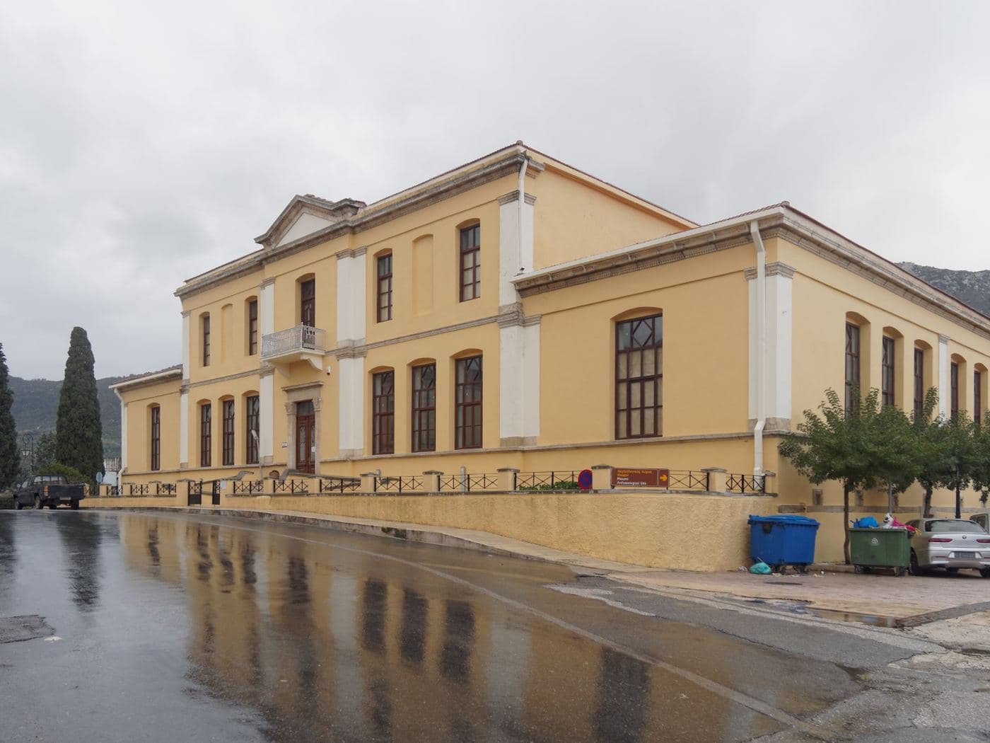 Old Primary School of Archanes 2