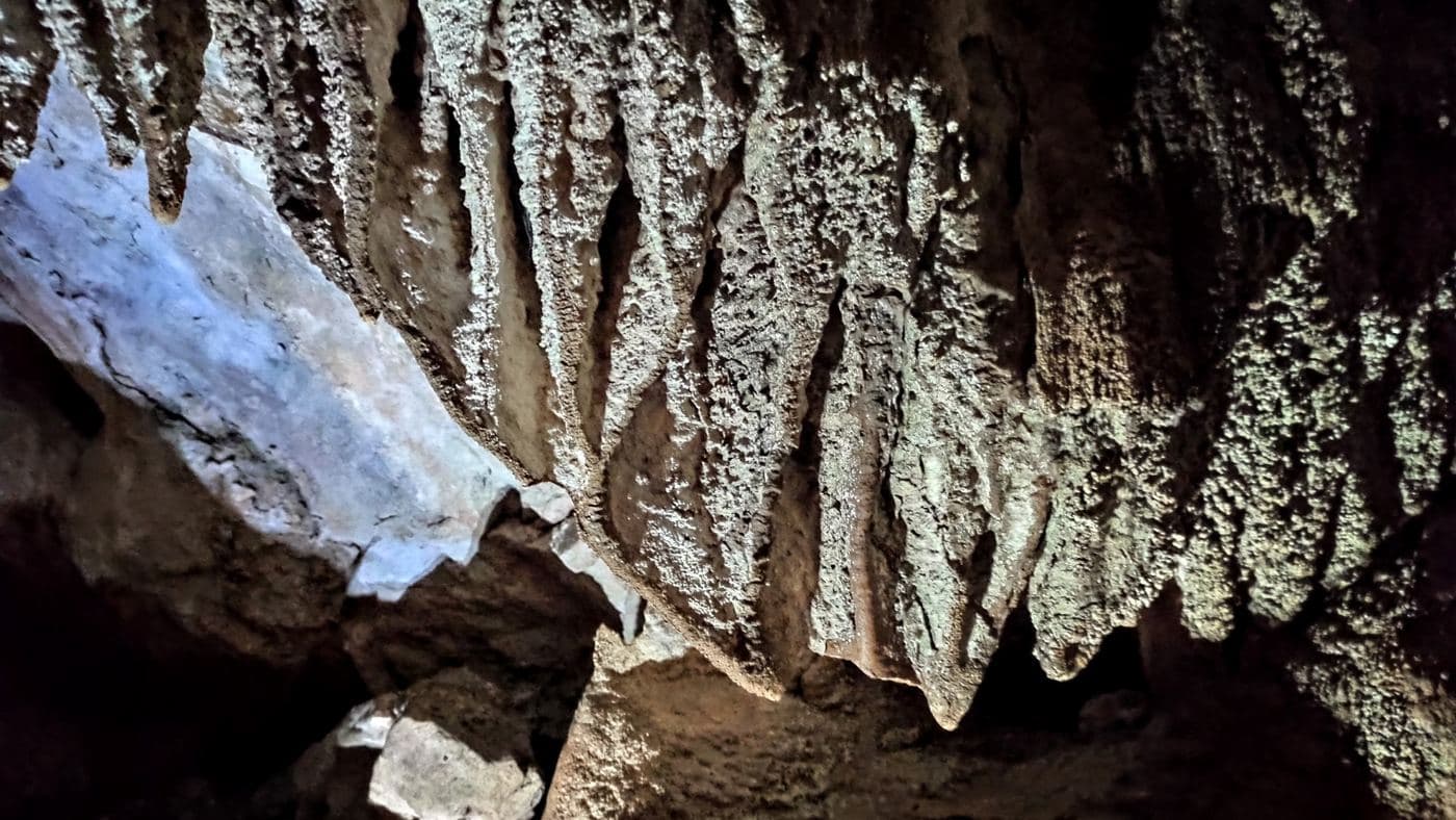 Peristeras Cave at Limnakaro 3