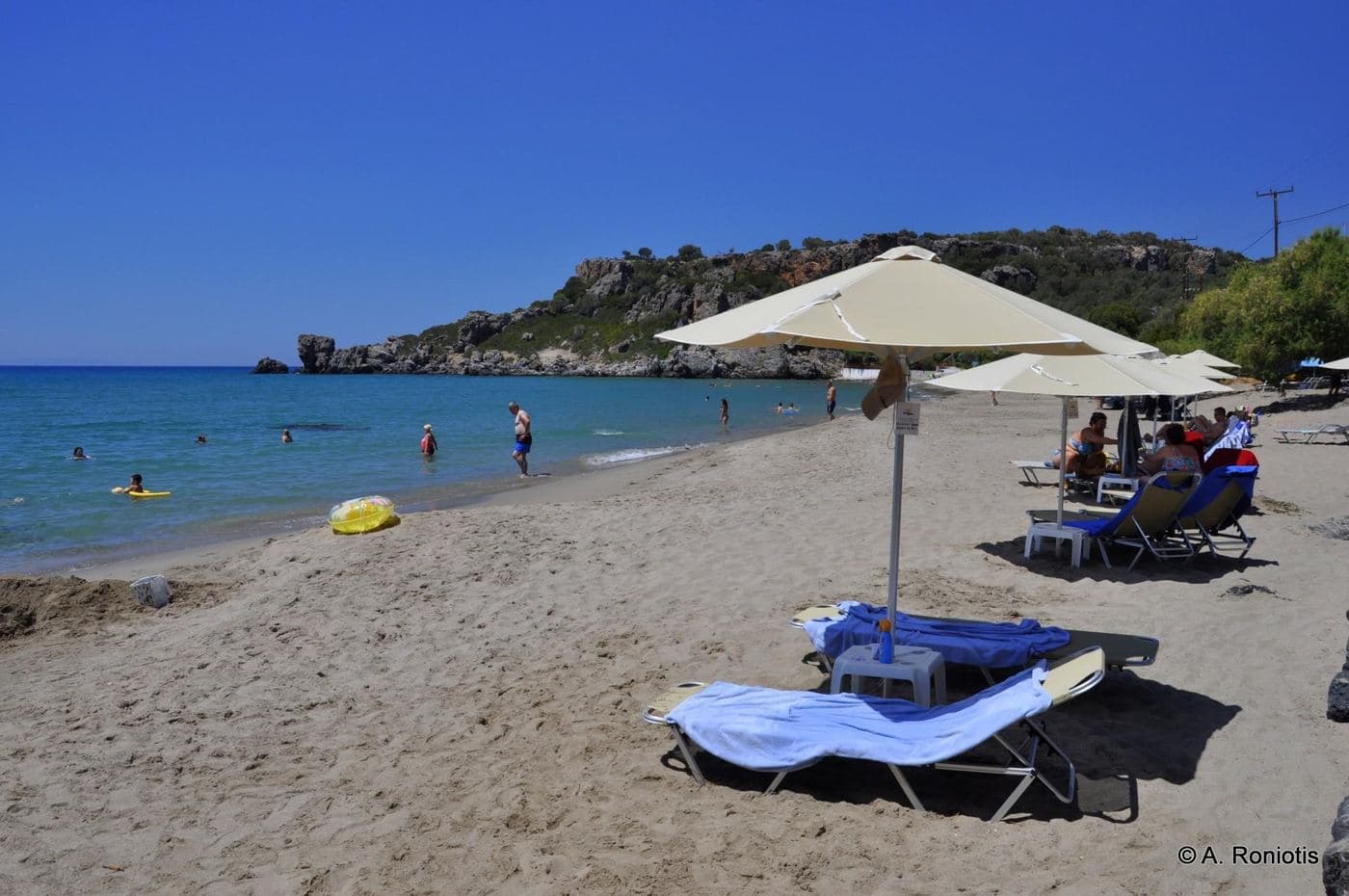Polirizos beach at Rodakino 3
