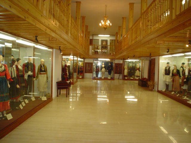 Roustika Melathron 2