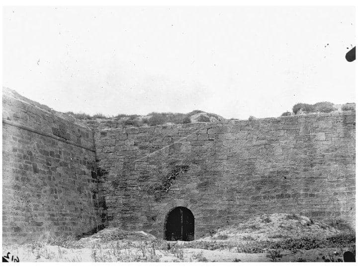 Sabionara Gate 2