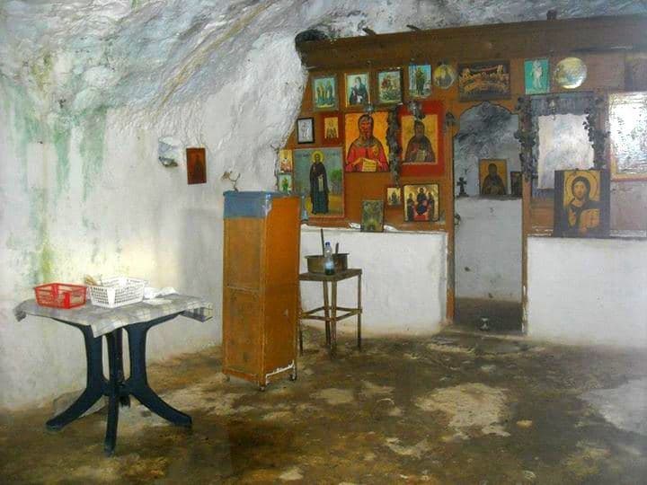 Saint Anthony monastery at Akrotiri 2