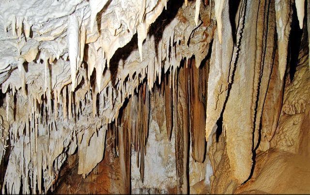 Samonas Cave 2