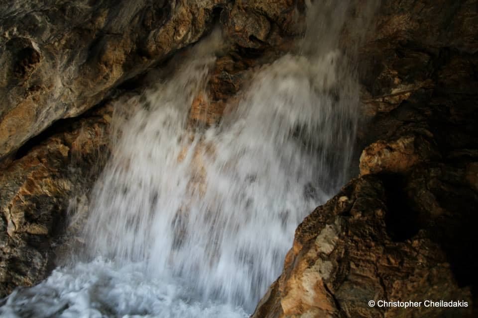Sarchos Cave 2