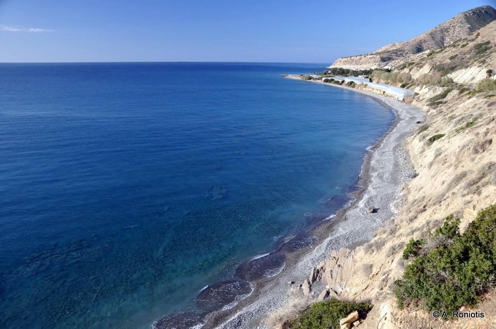 Sarikambos beach