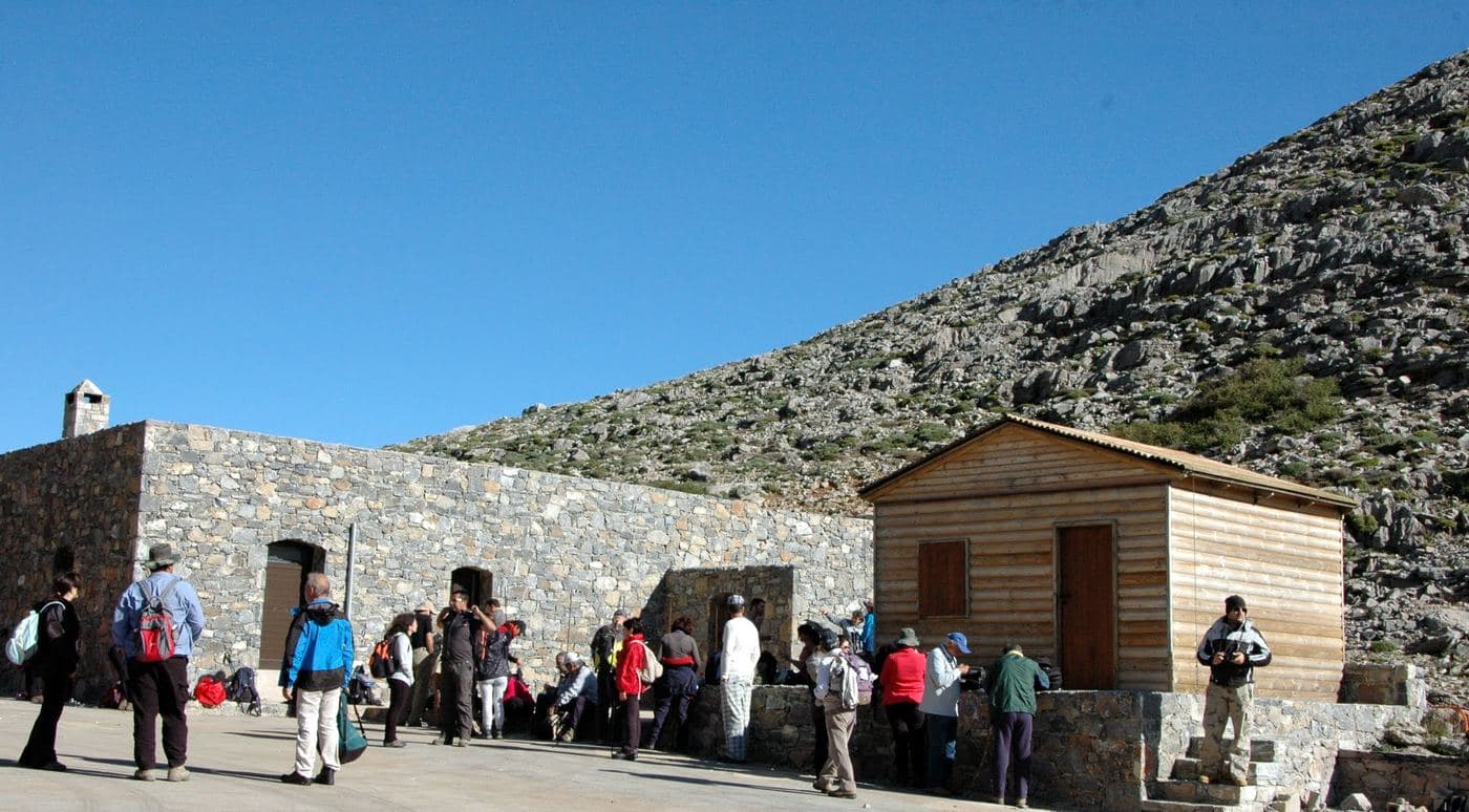Shelter Migerou Lakos