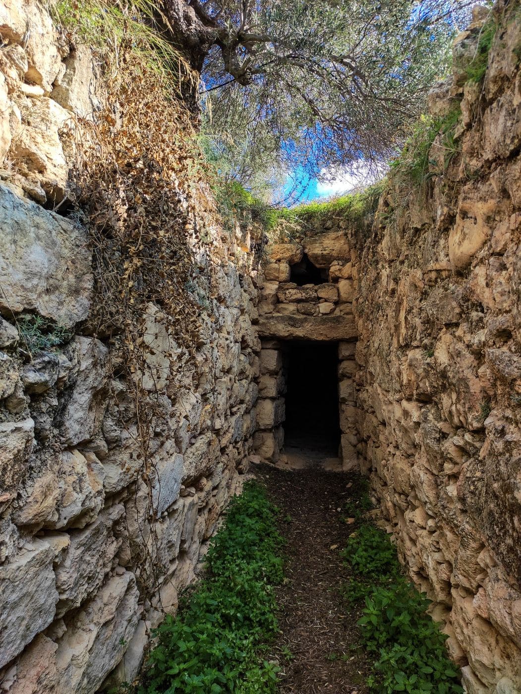 Stylos Domed Tomb 2