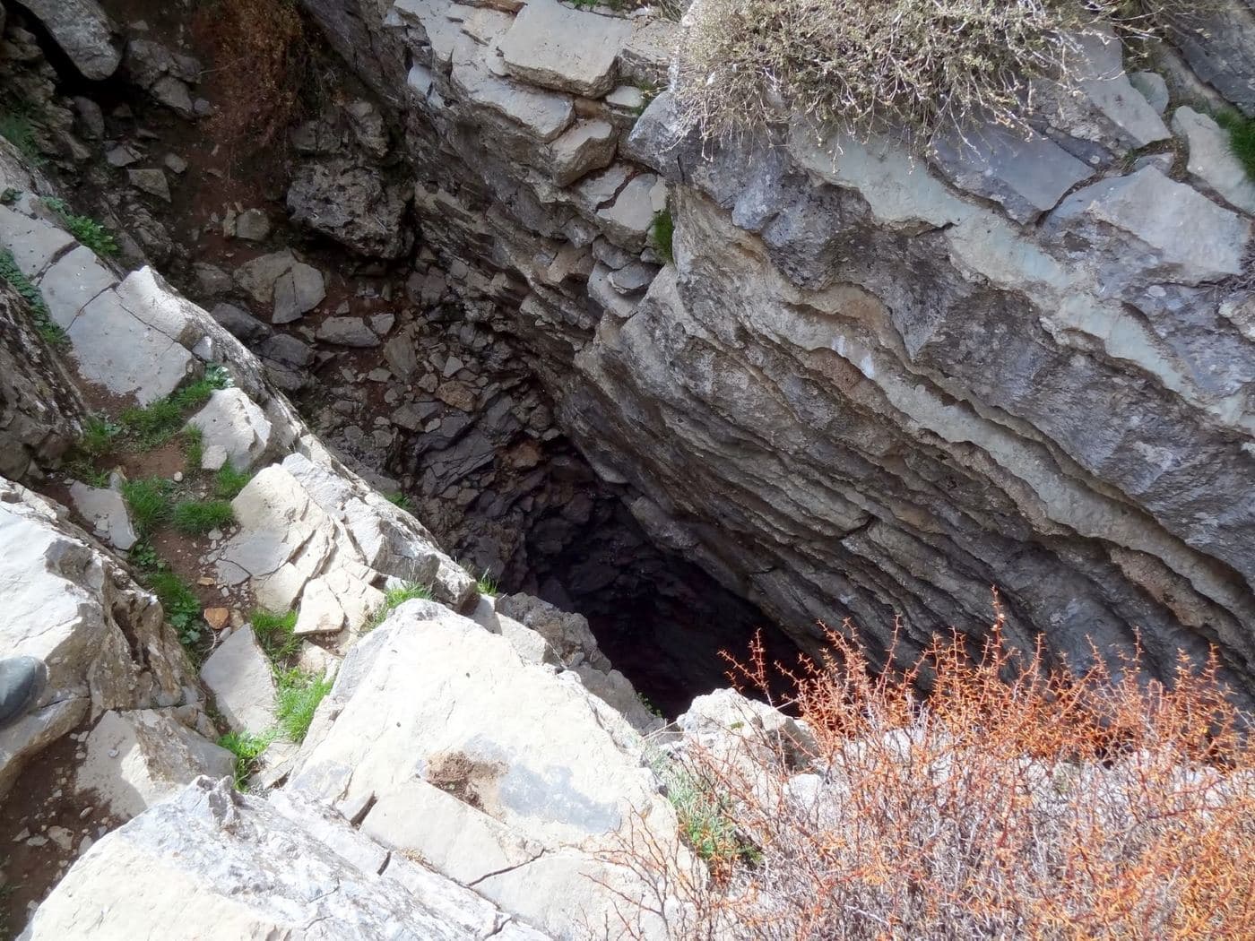 Tafkos pothole at Petradolakia 2