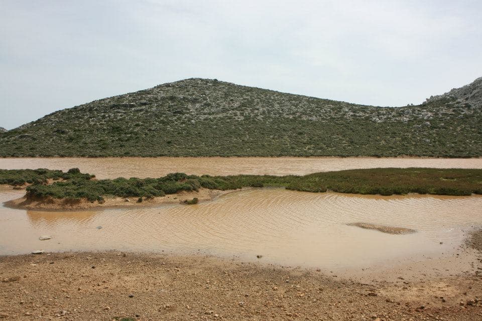 Tourkou Lakos Lake 3
