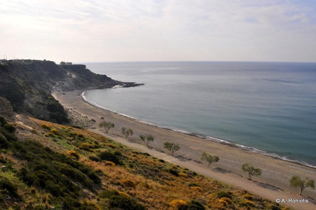 Tsoutsouras beach