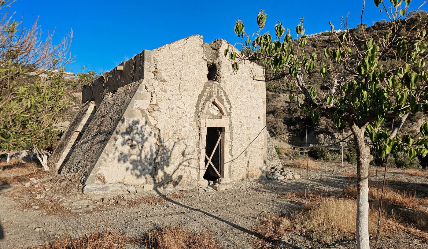 Agios Antonios Monastery in Arvi