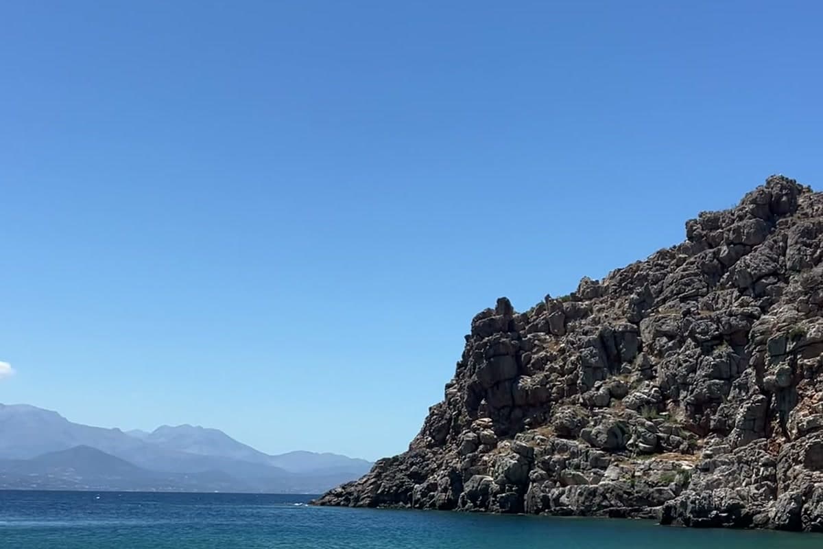Agriomandra beach