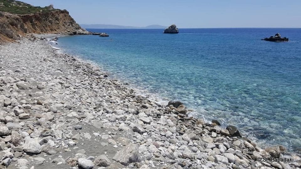 Armenopetra Beach in Louros 2