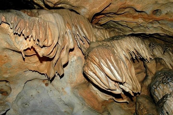 Chainospilios Cave at Kamaraki 2