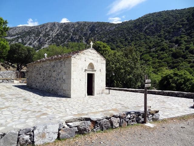 Trail Rouvas Wood - Giristi - Prinos - Asites