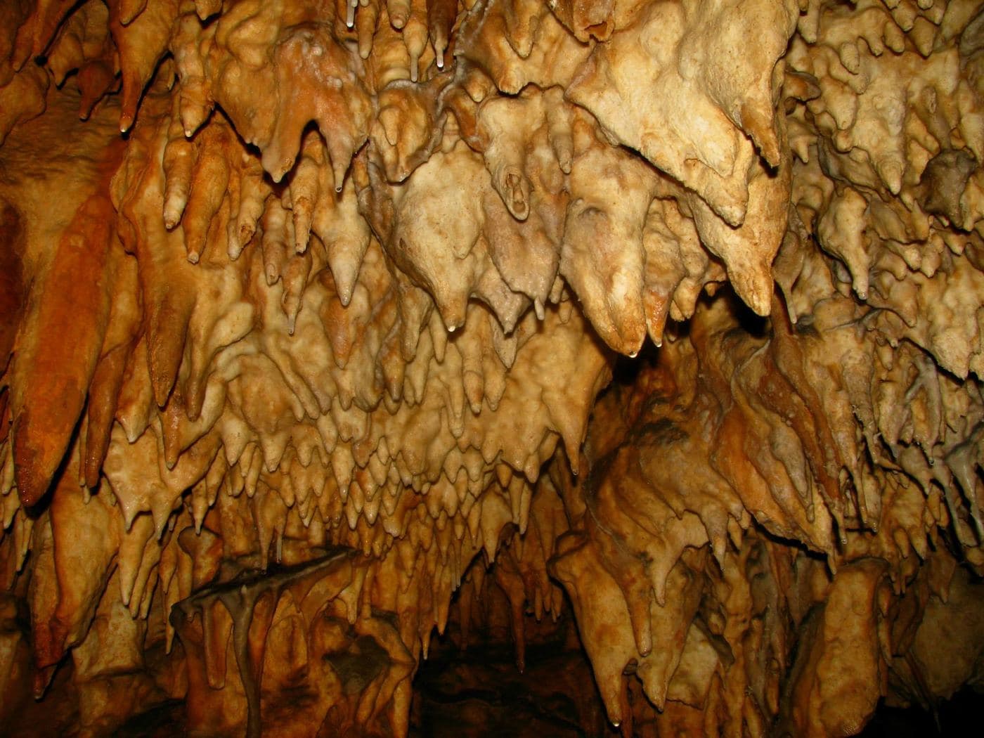 Ellinospilios Cave 2