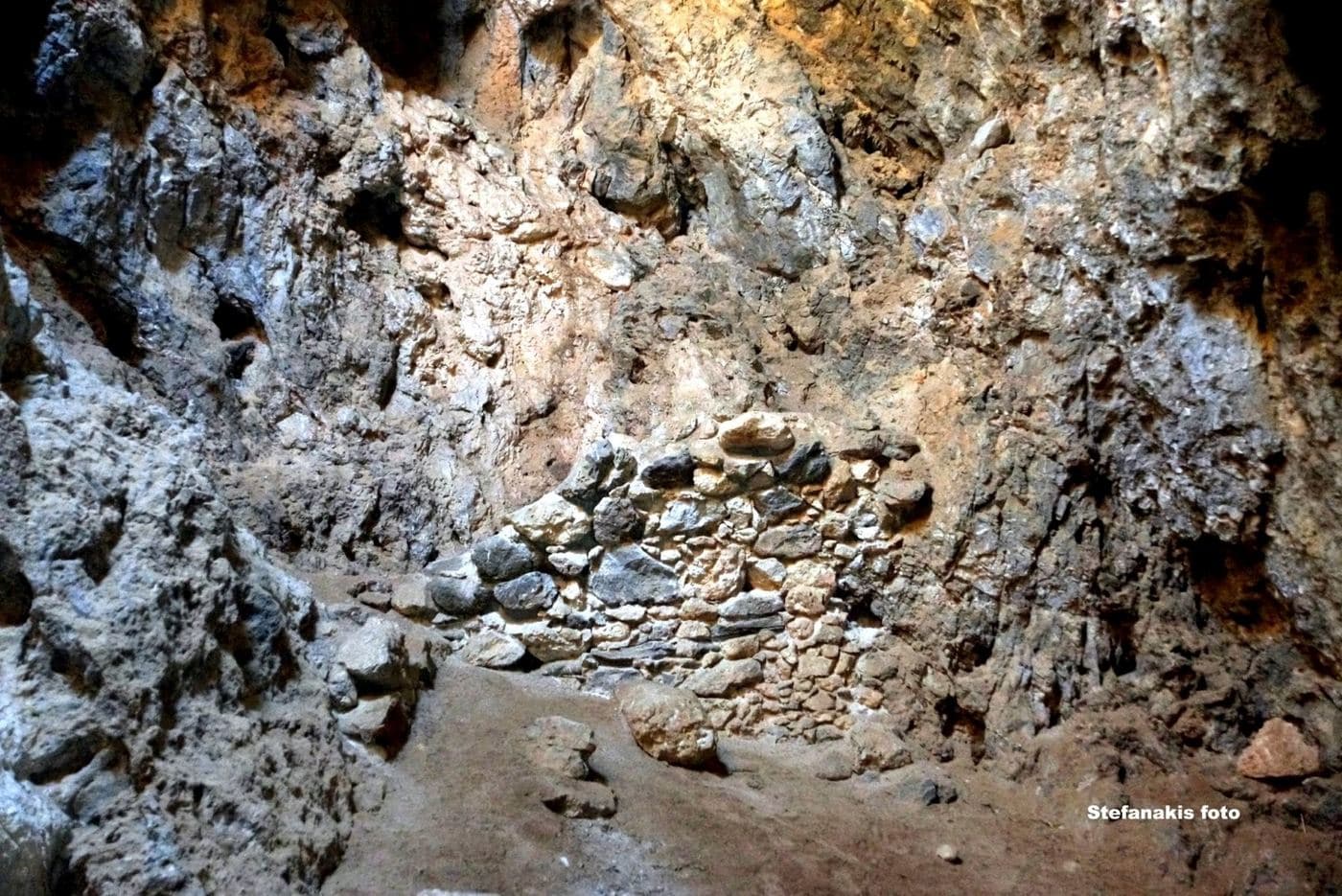 Goumenospilios Cave 2