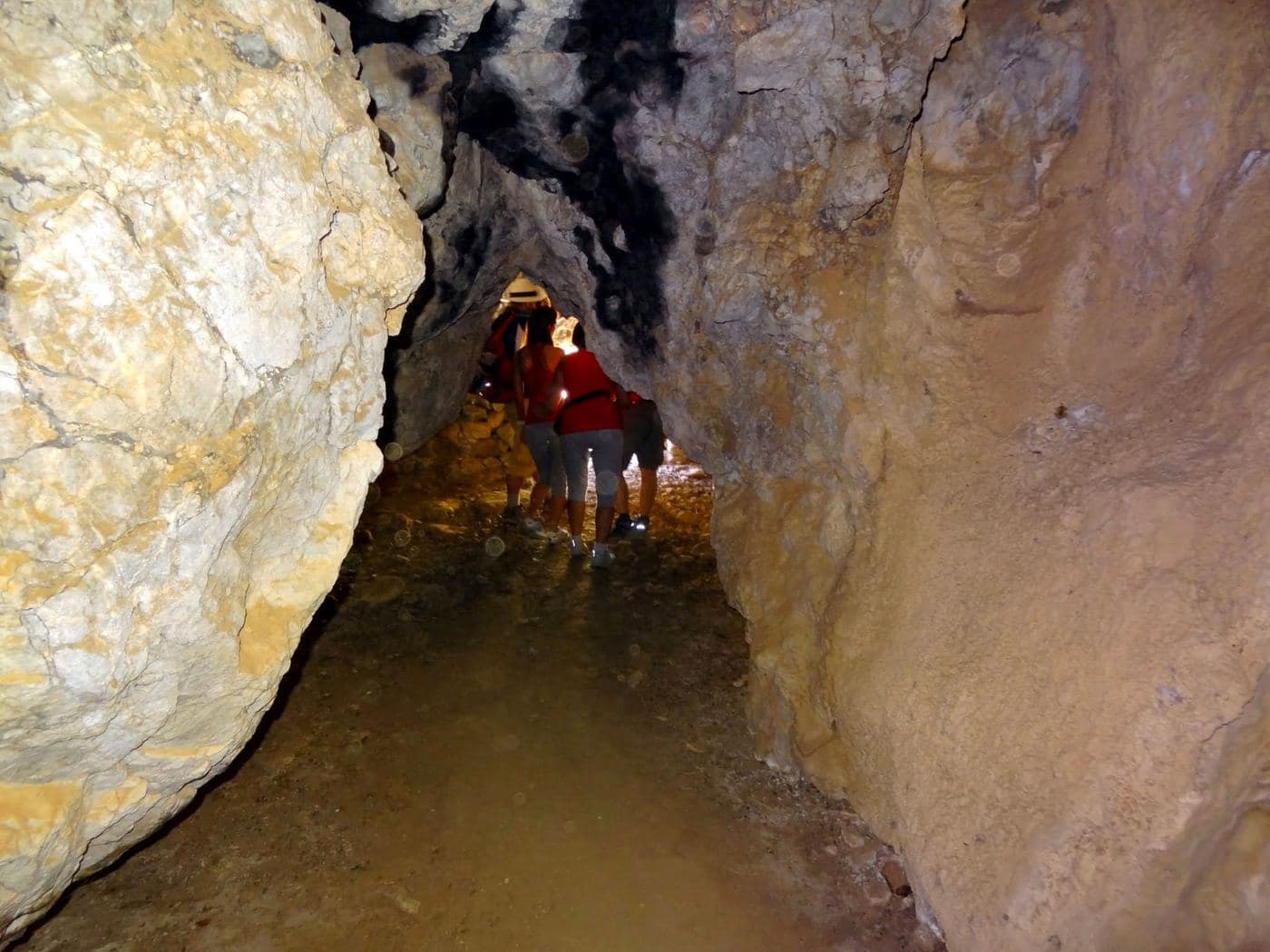 Goumenospilios Cave 3
