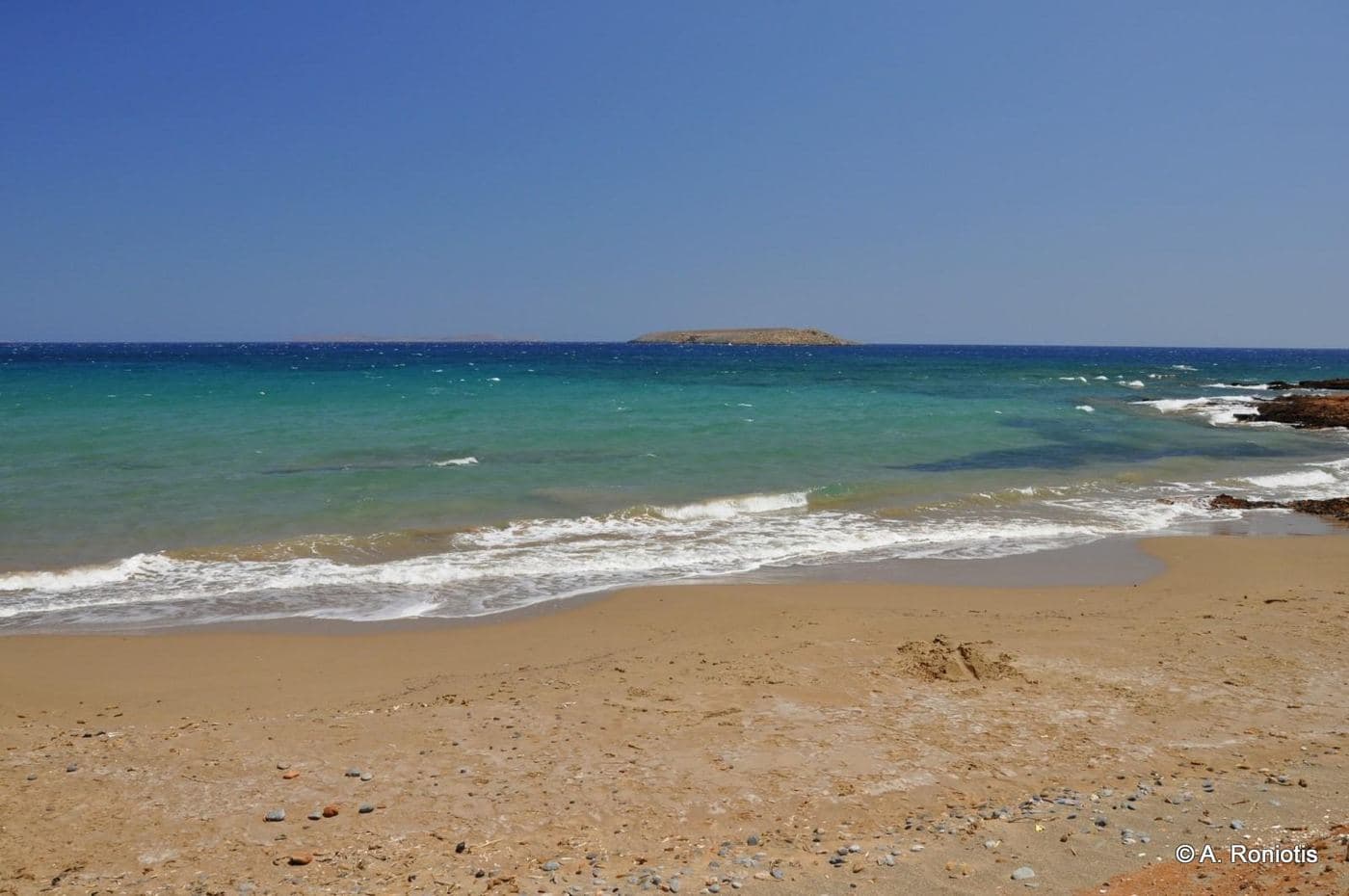 Hiona beach 3
