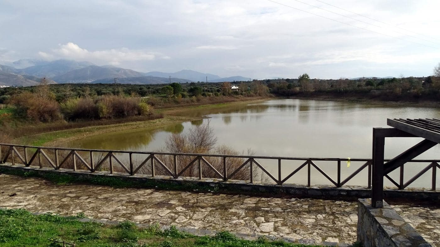 Livada Lake (Thrapsano) 3