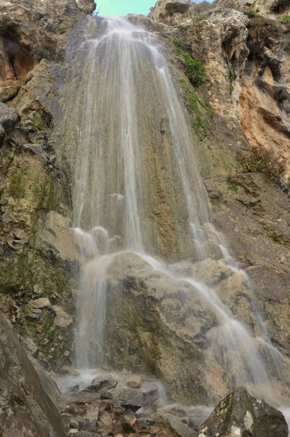 Patella Waterfall near Prinias 3