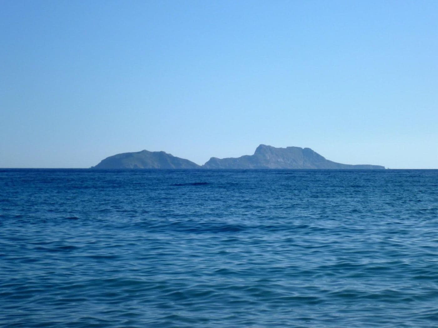 Paximadia islets 2