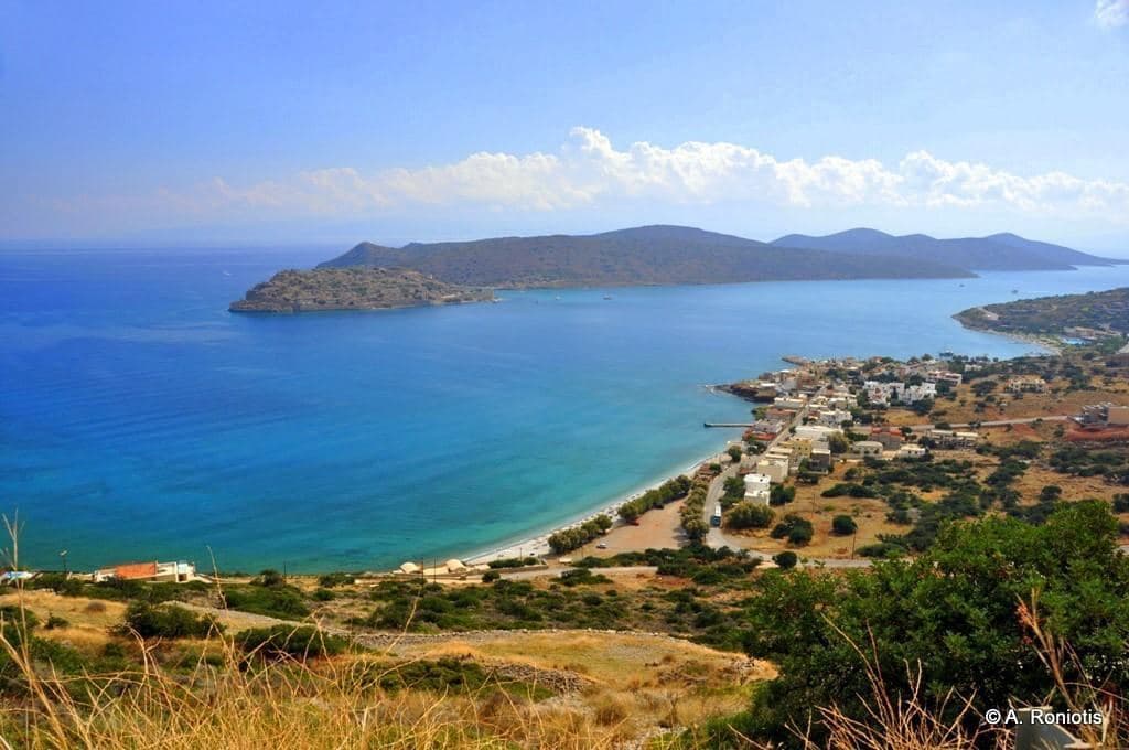 Plaka beach 2