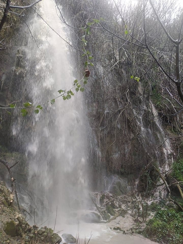 Rechtra waterfall at ancient Assos 2