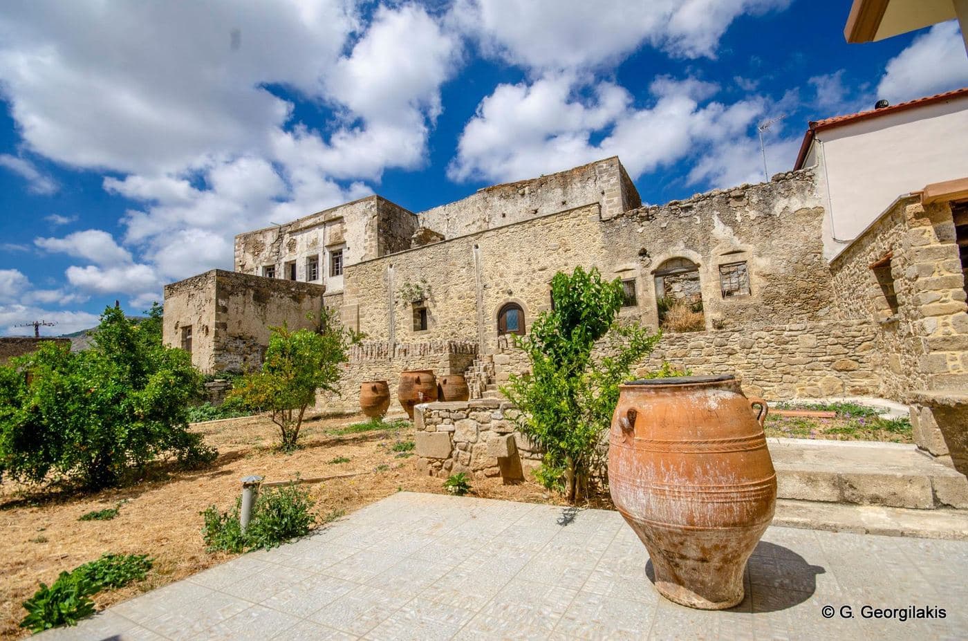 Rotonda at Kalathenes