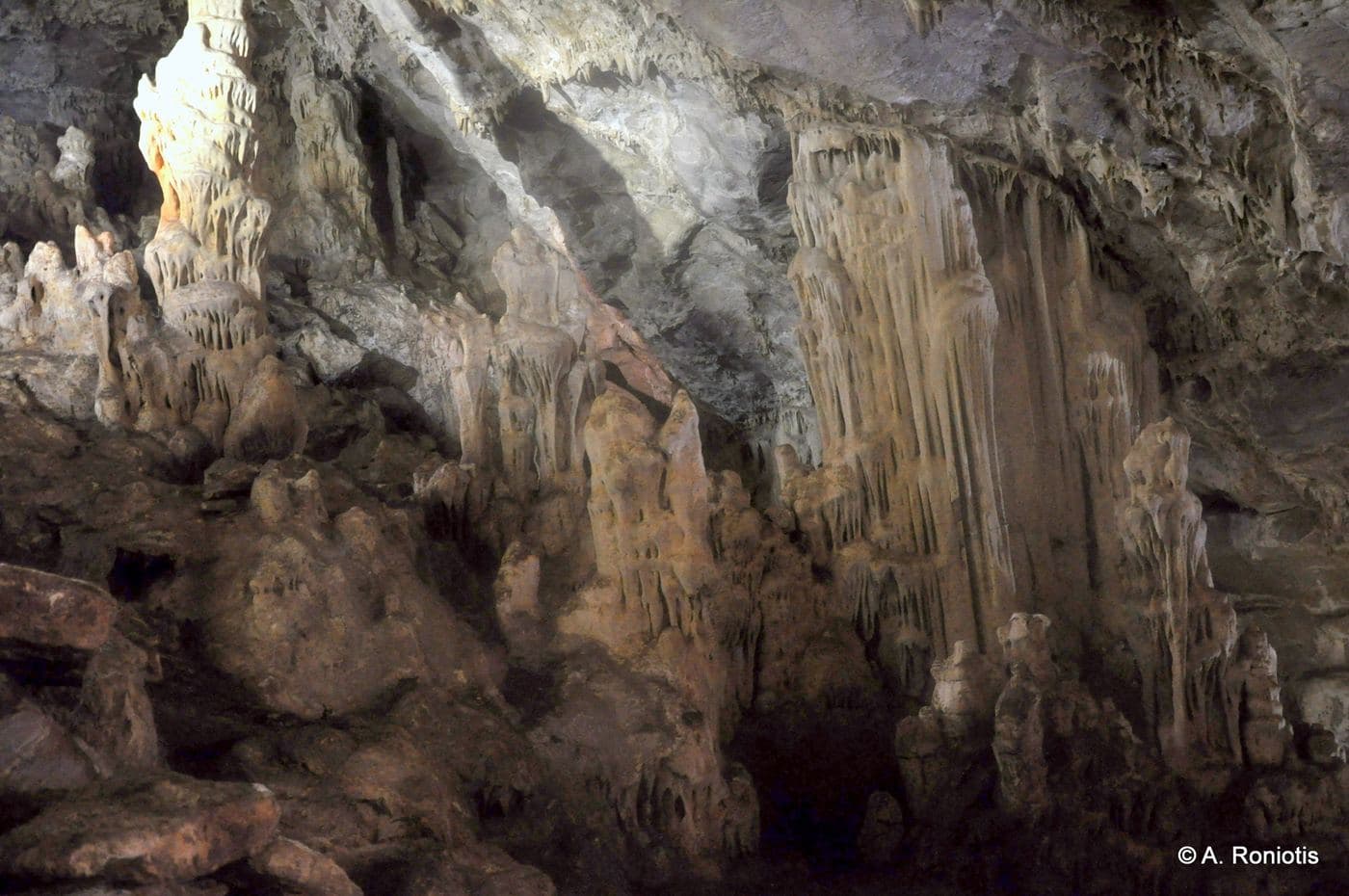 Theriospilios Cave at Kavousi 2