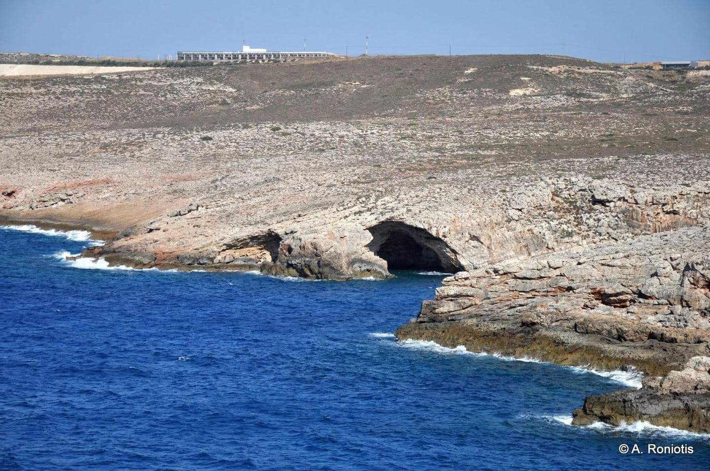 Vathis Potamos beach