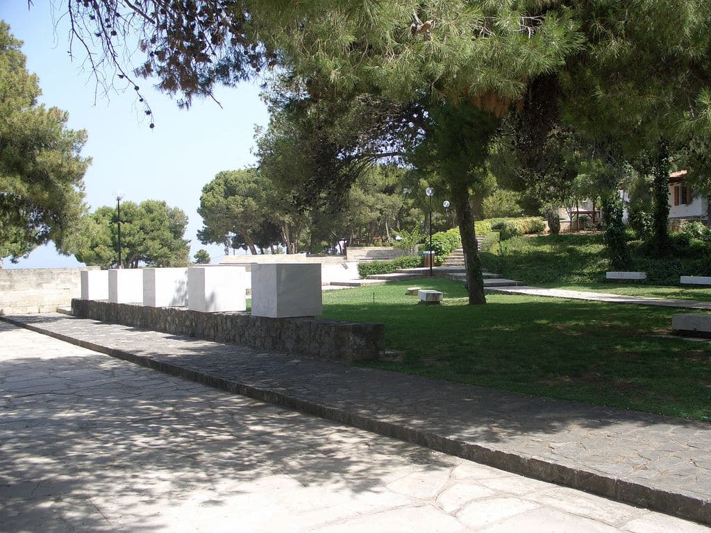 Venizelos Graves 2