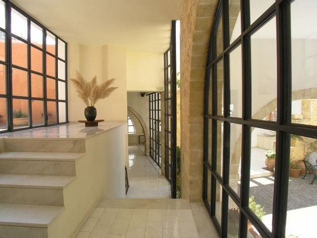 Villa Maroulas